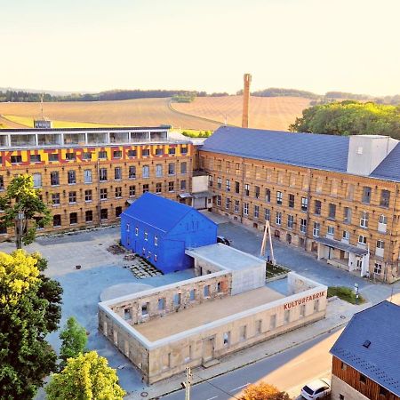 Kulturfabrik Schoenbach Schonbach  Екстериор снимка